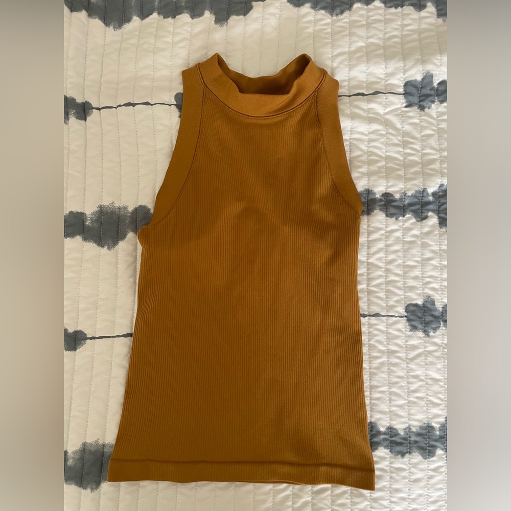 Athleta top size XS - Picture 2 of 4